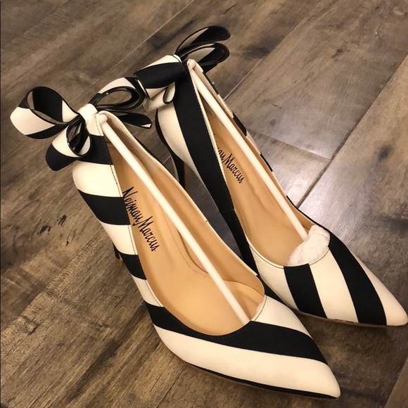 Neiman Marcus Shoes Neiman Marcus Verity Striped Bow Neiman Marcus Shoes Neiman Marcus Verity Striped Bow